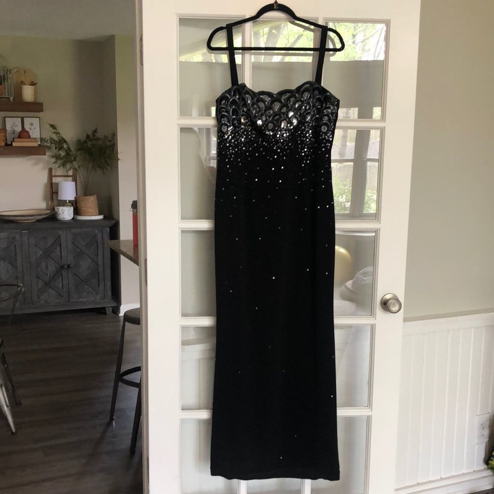 Elegant Black Sequin Strap Dress - Evening Wedding
